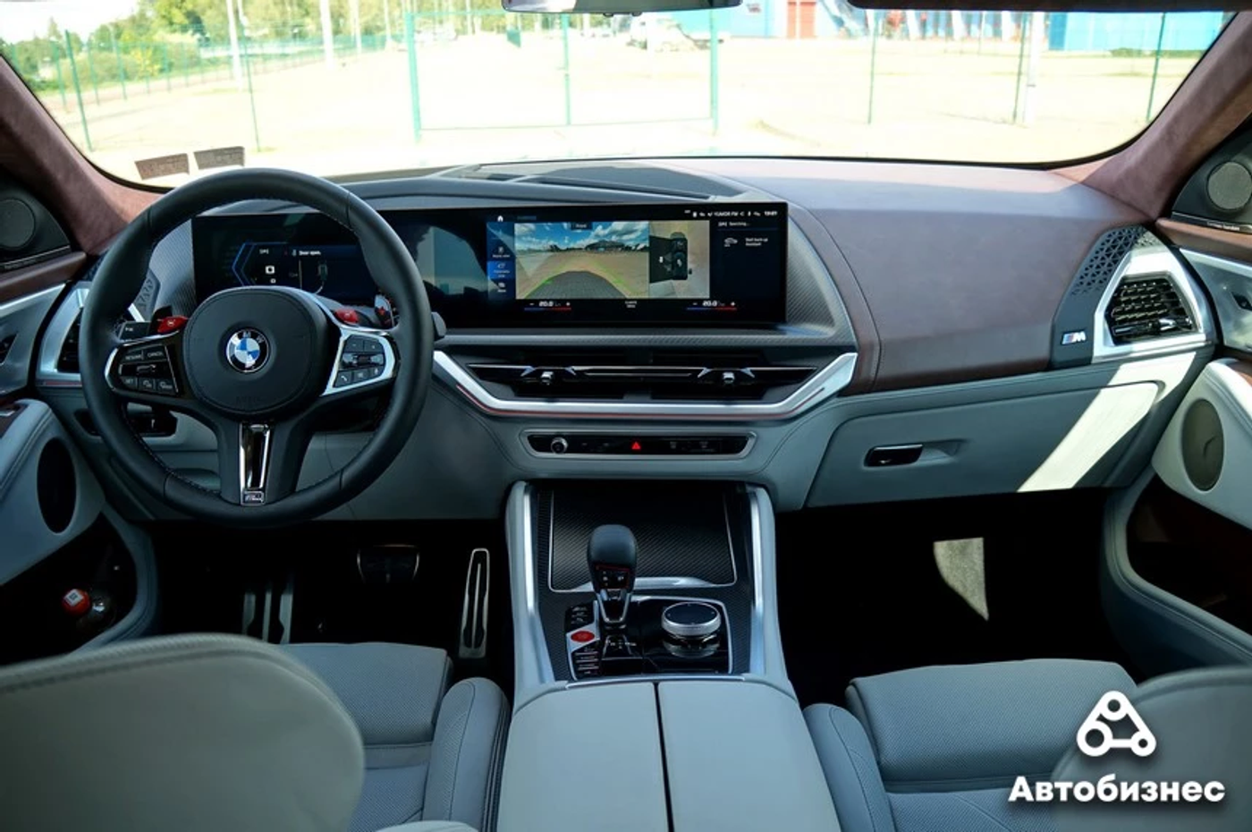Тест BMW XM: современное искусство