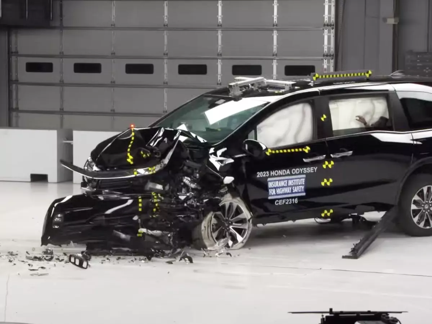 Семейные минивэны Kia, Toyota, Honda и Chrysler провалили краш-тесты