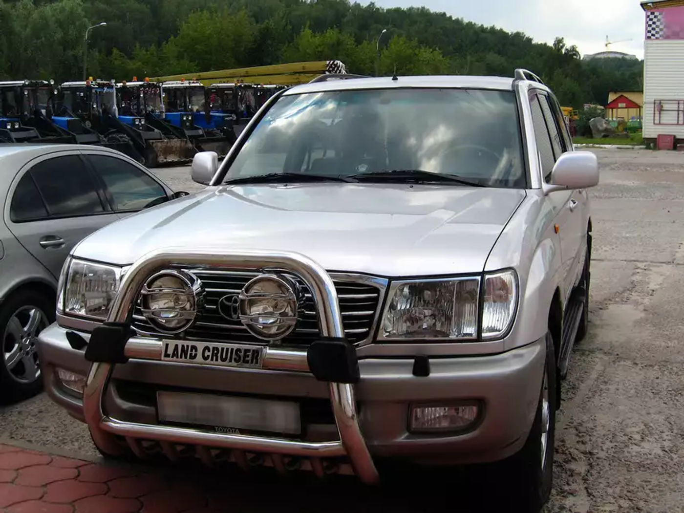 «Вечный автомобиль». Мнение владельца Toyota Land Cruiser 100