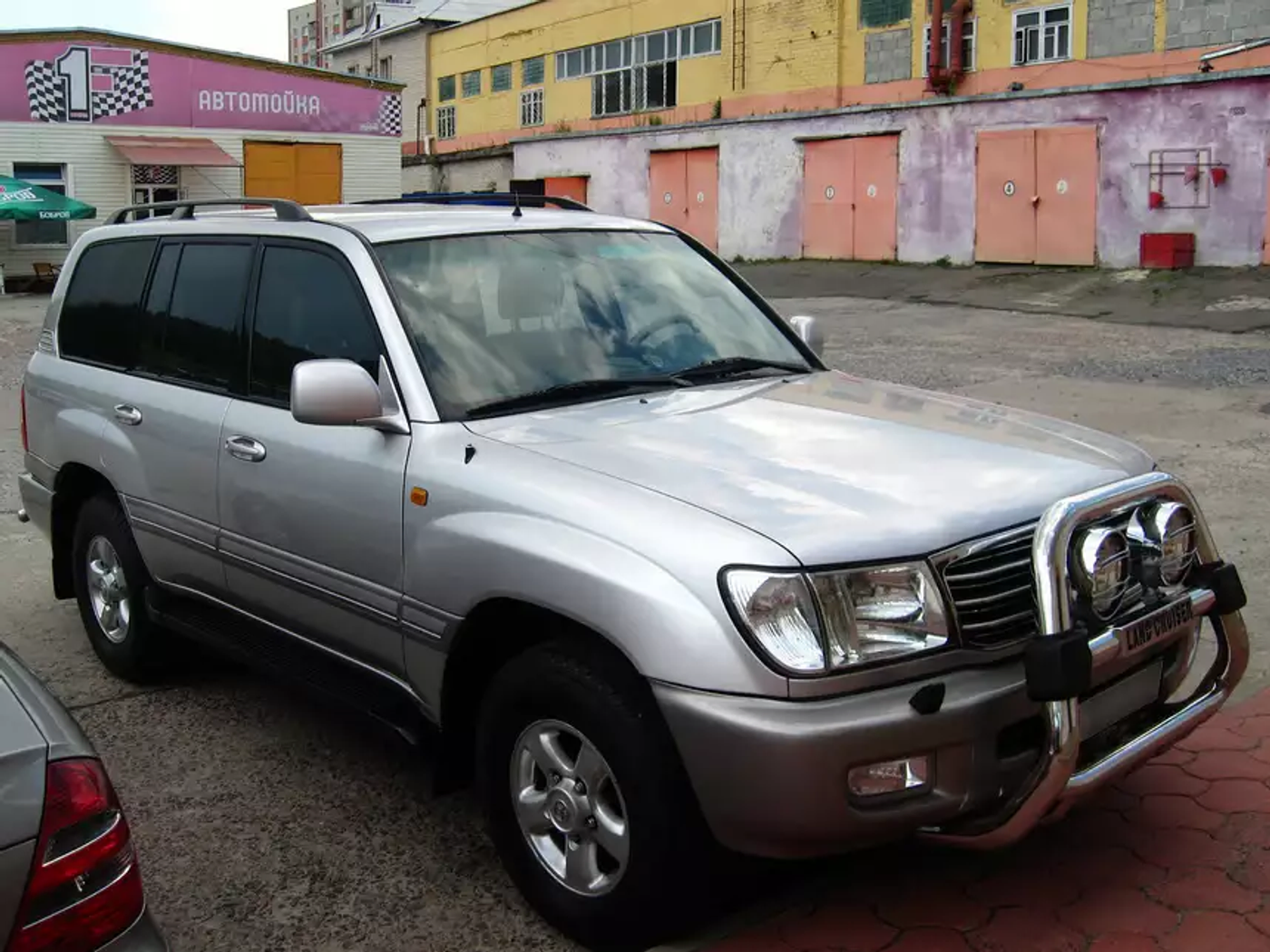 «Вечный автомобиль». Мнение владельца Toyota Land Cruiser 100