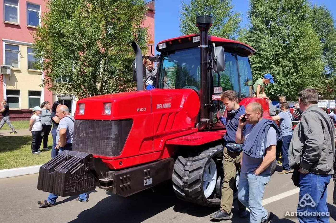 Мозырь удвоит выпуск гусеничных тракторов BELARUS