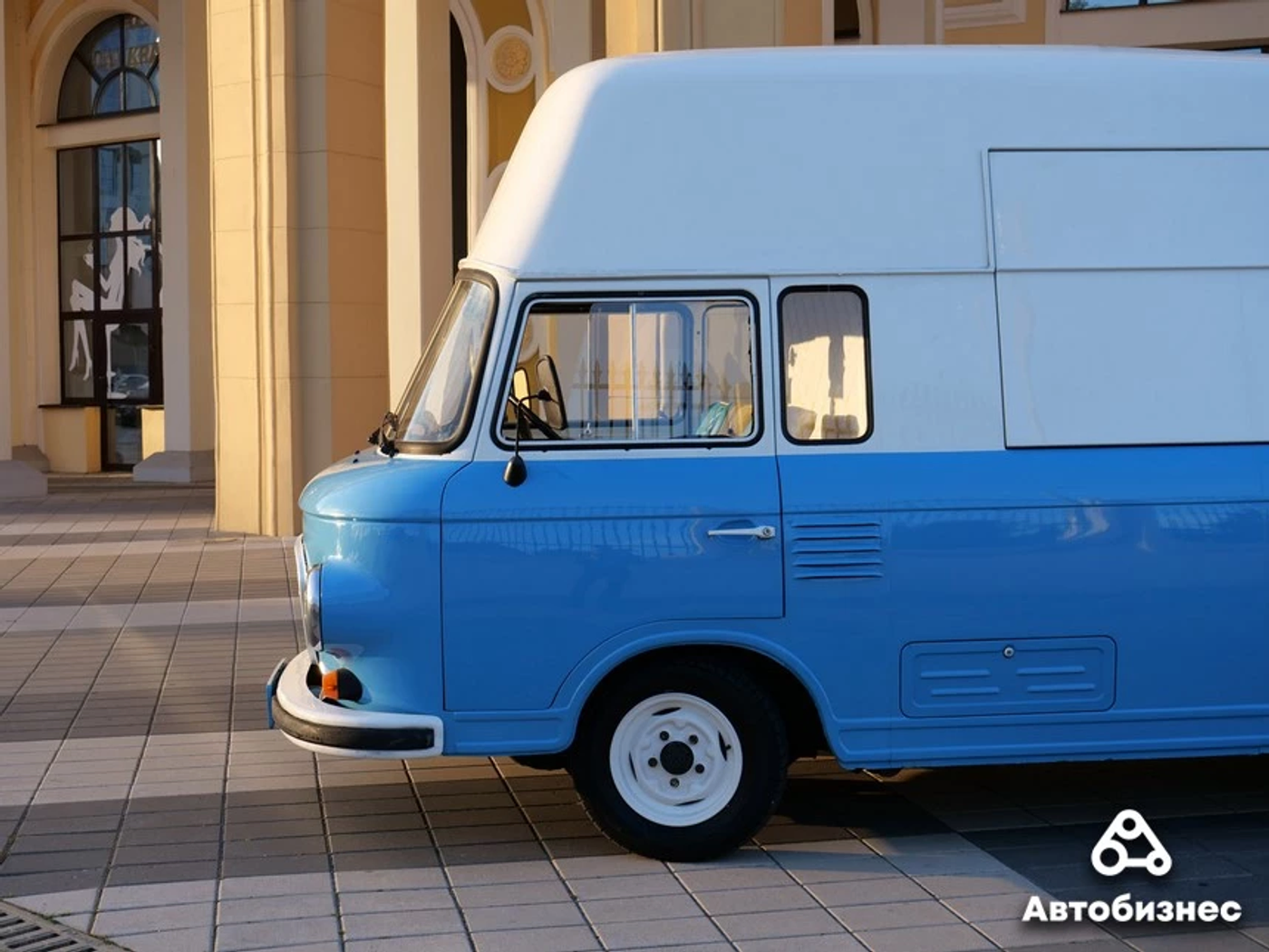 Новая жизнь Barkas B1000: из «дров» в фуд-трак