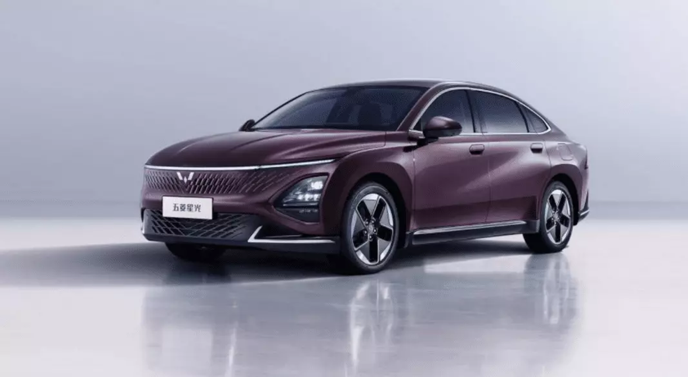 Wuling продолжает раскрывать информацию о новом седане