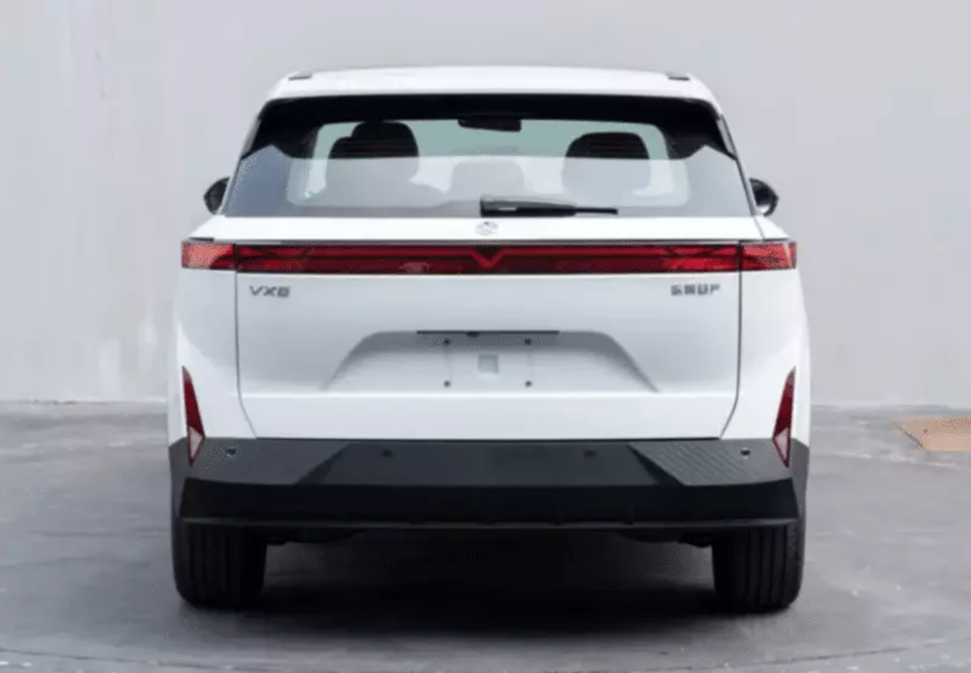 Venucia VX6 от Dongfeng-Nissan: новый электрический внедорожник