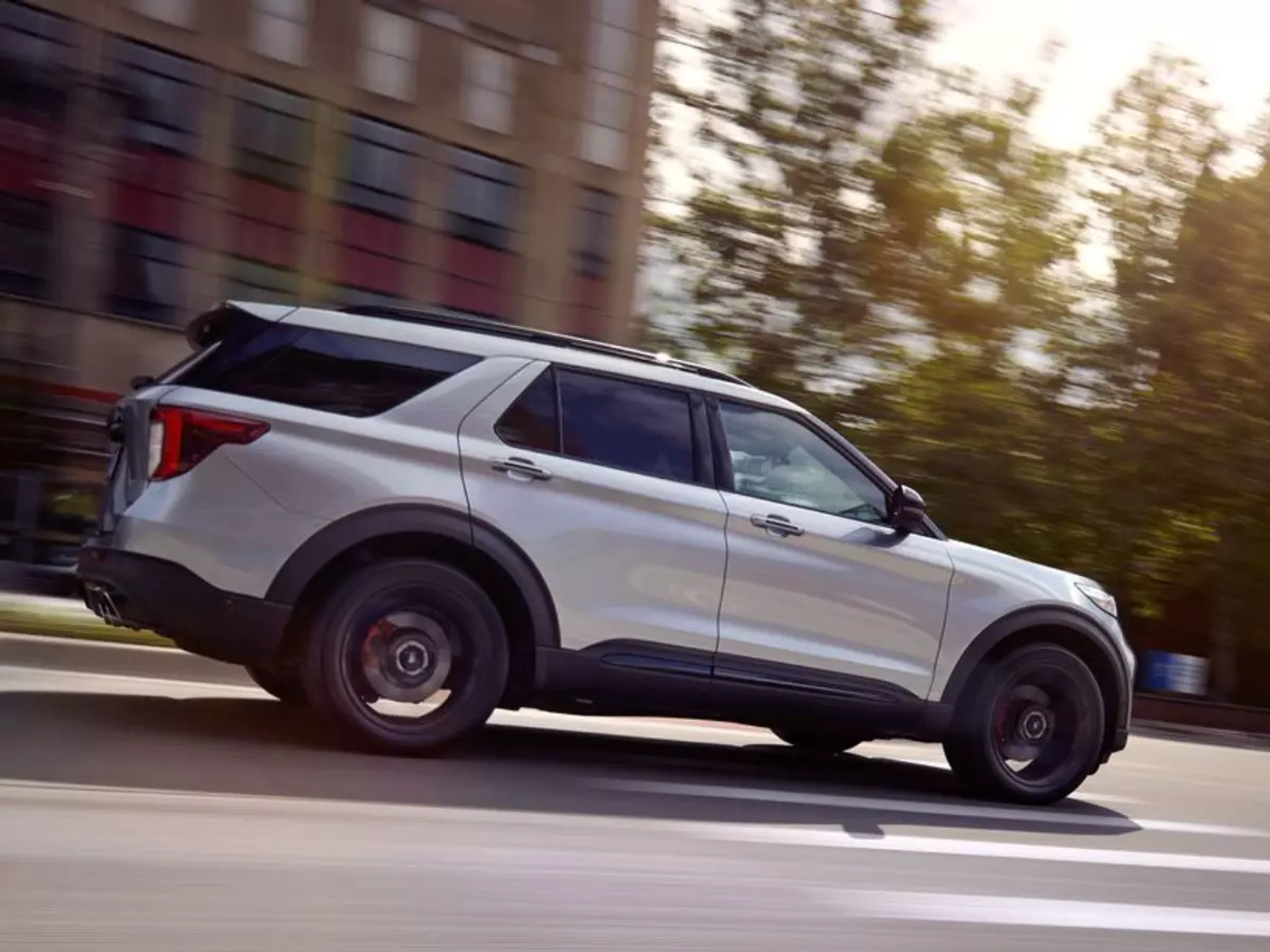 Неисправности Ford Explorer могут угрожать безопасности