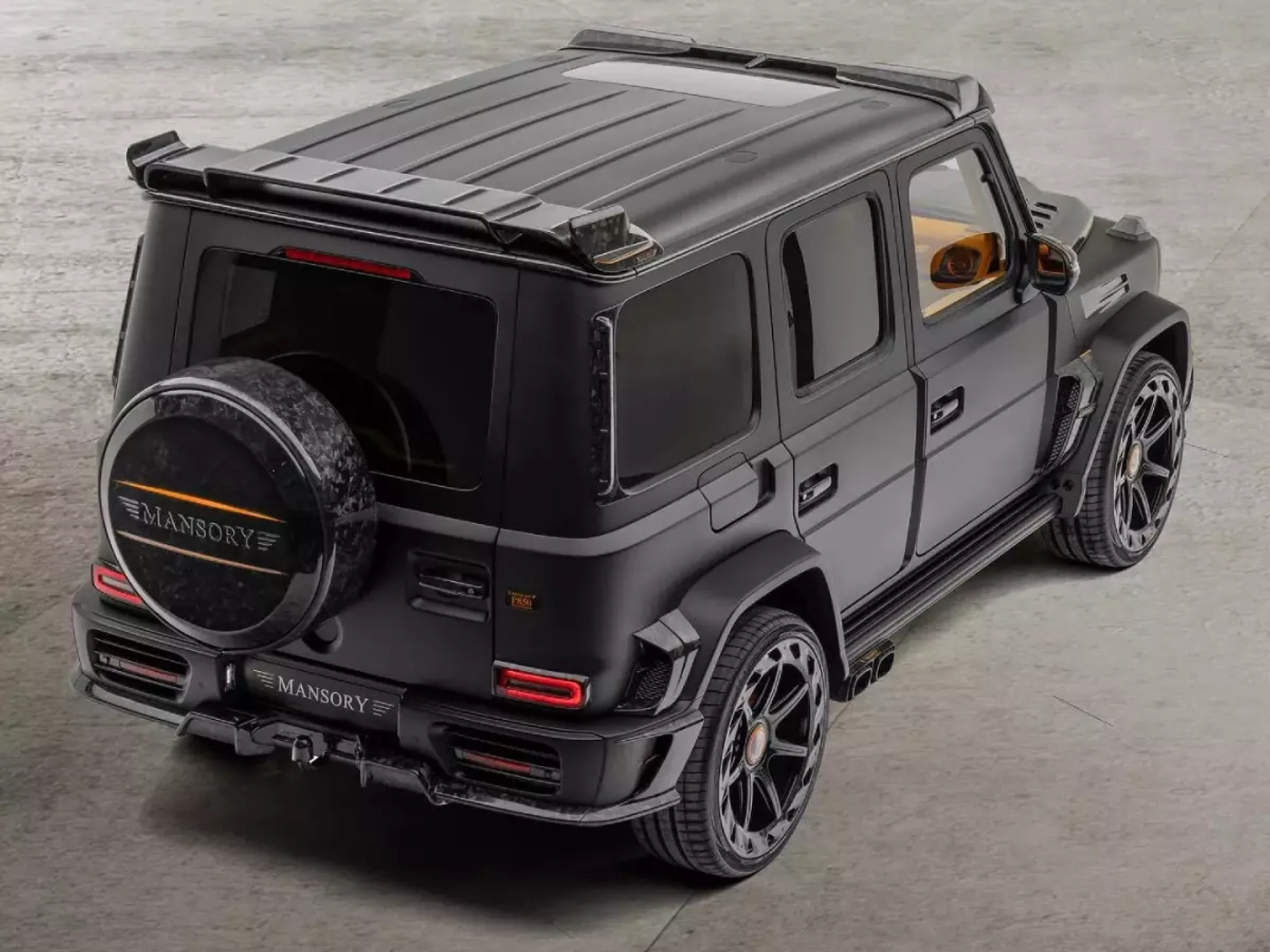 Тюнинг Mercedes-Benz G-Class: оранжевый салон и увеличенная мощность