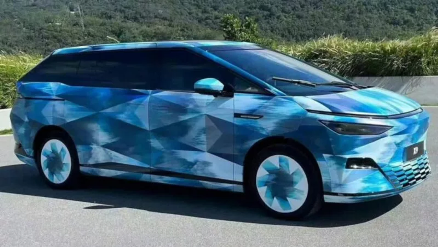Xpeng X9 MPV: новые изображения и дата презентации