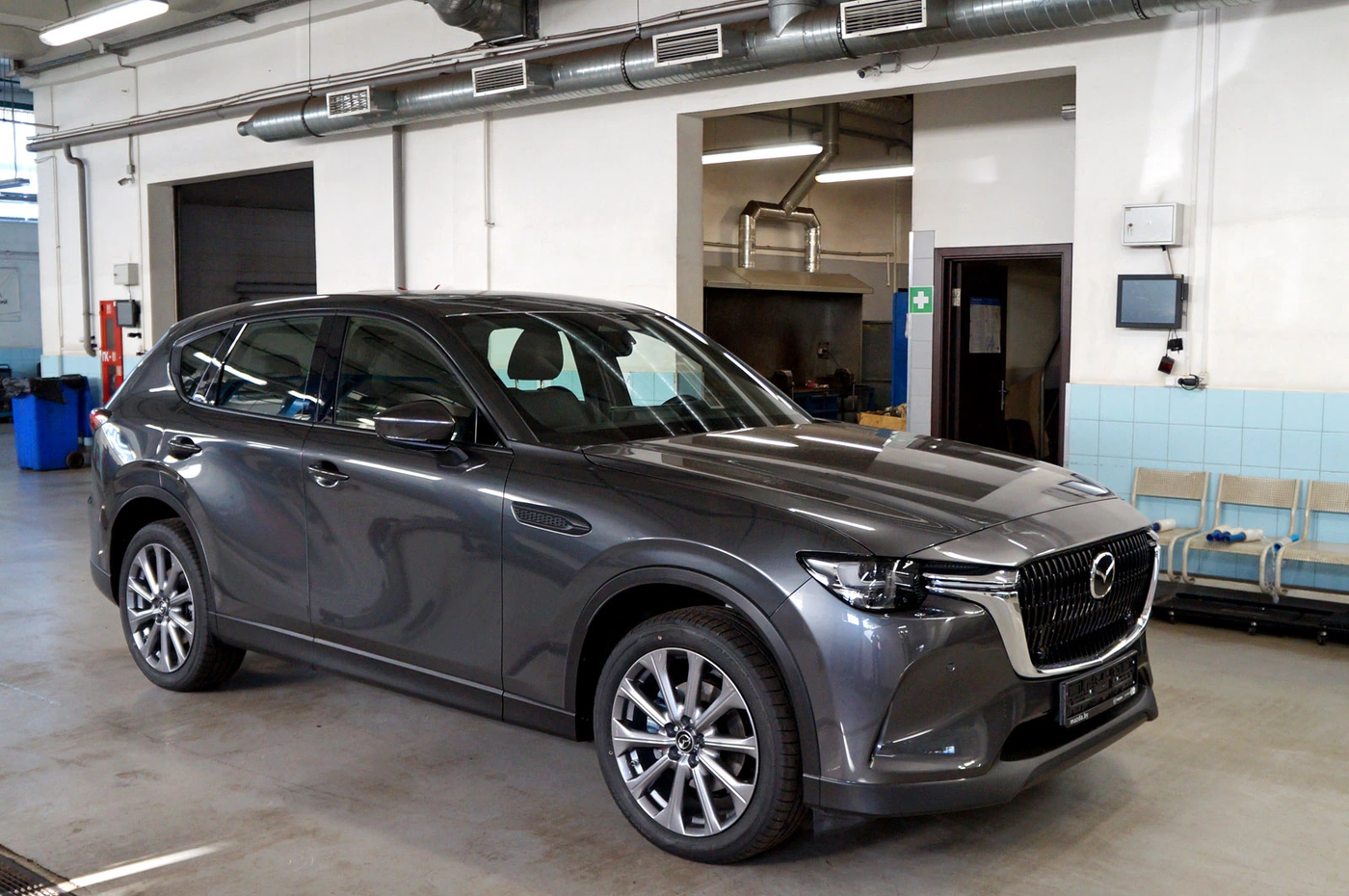«Разборка» Mazda CX-60: интересные детали и антикор по-японски
