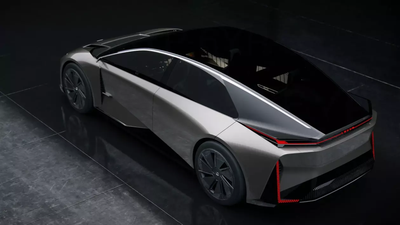 Lexus LF-ZC демонстрирует новую аккумуляторную технологию, а в салоне бамбук