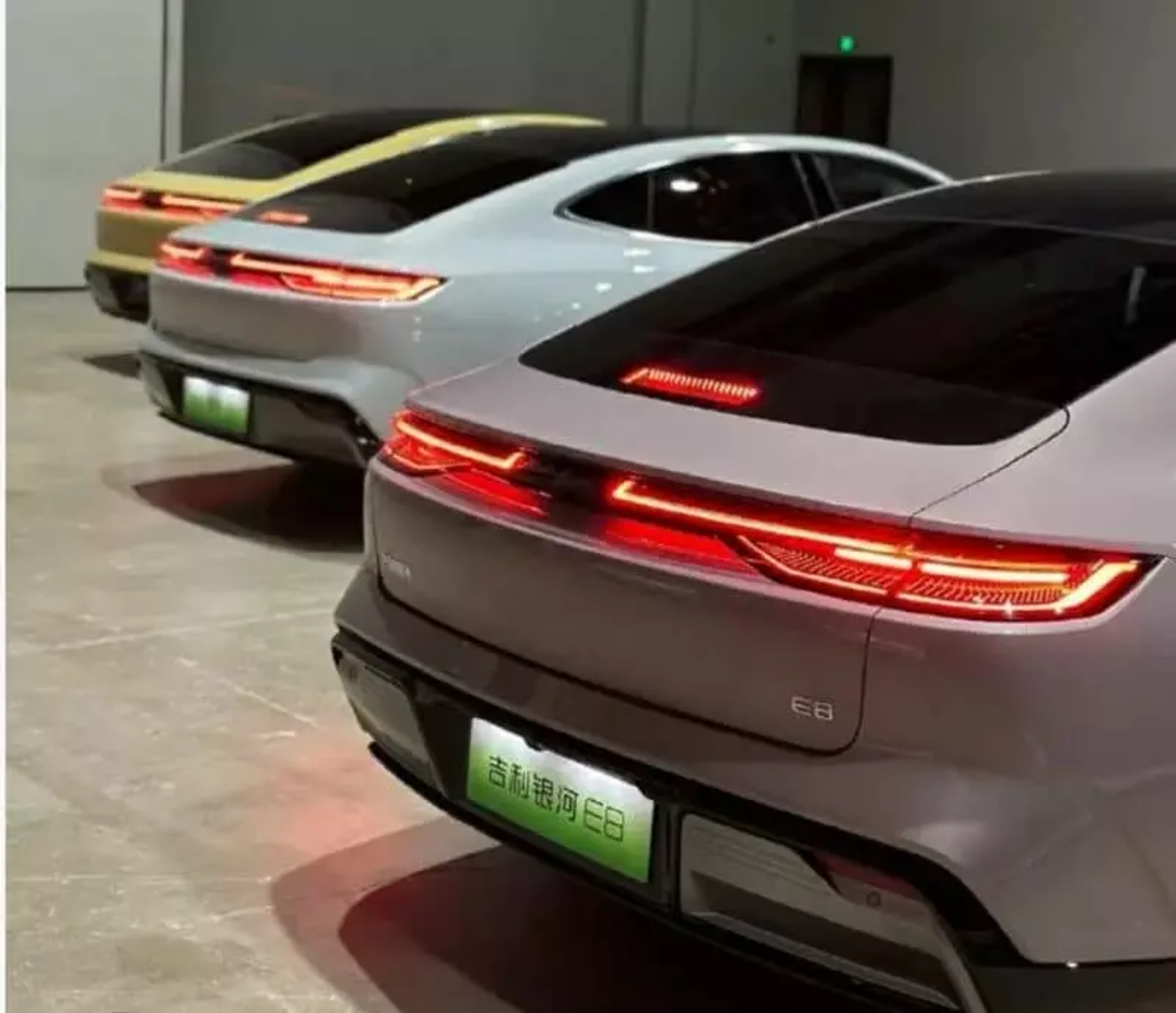Geely Galaxy E8: новый электрический седан с запасом хода 665 километров