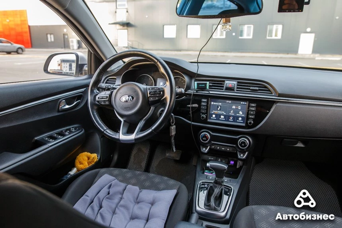 Жалобы владельцев Kia Rio IV: «грыжи» тормозных шлангов и вздутия краски