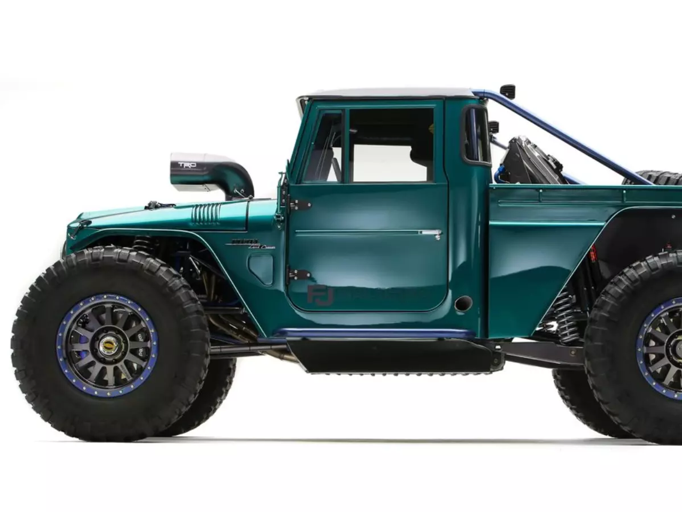 Что Toyota показала на выставке SEMA 2023