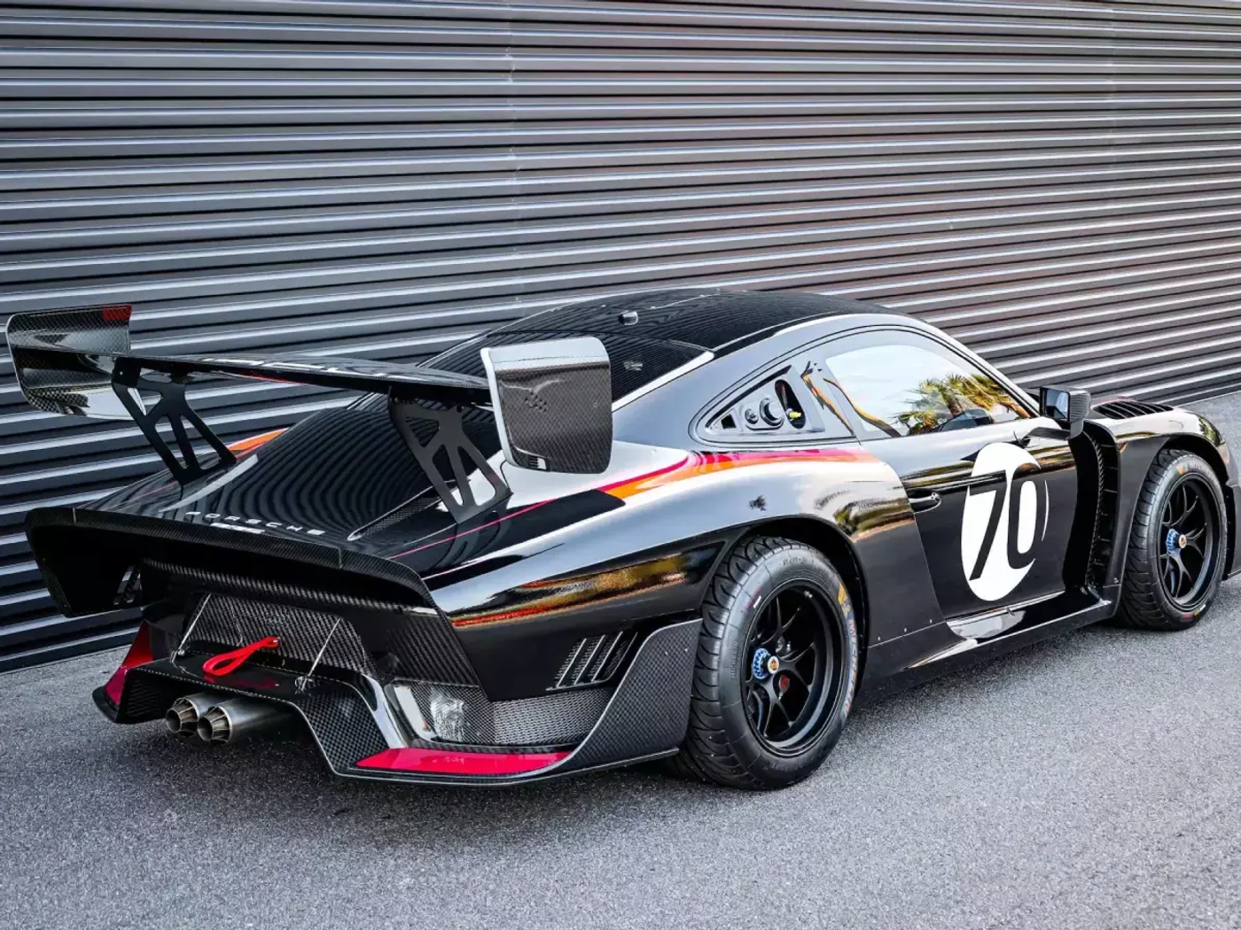 Эксклюзивный Porsche 935 с пробегом 146 км выставили на торги