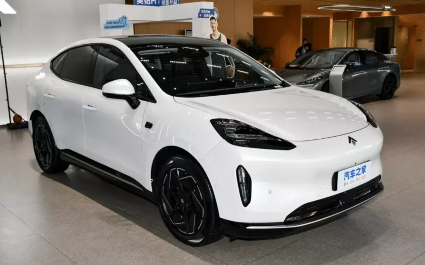 GAC Aion Hyper HT: новый электрический фастбек с интеллектом