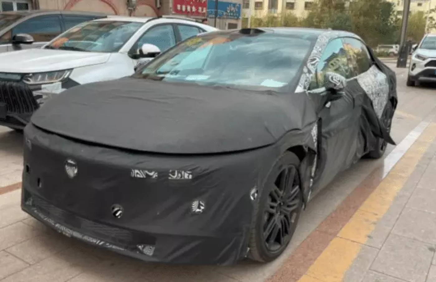 Zeekr готов конкурировать с Tesla Model 3