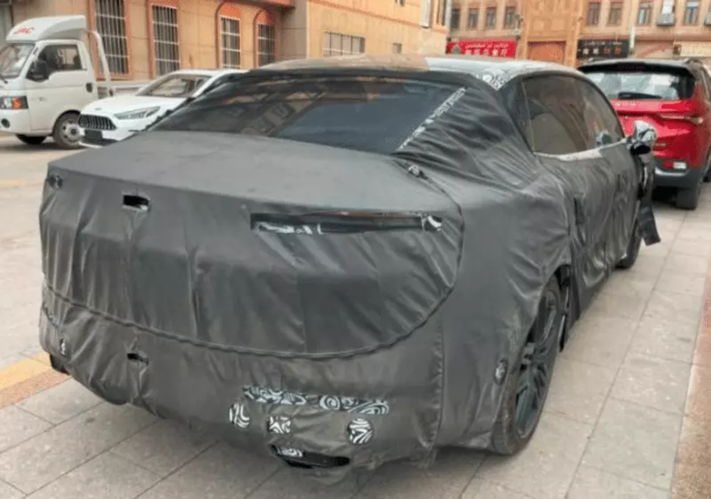 Zeekr готов конкурировать с Tesla Model 3