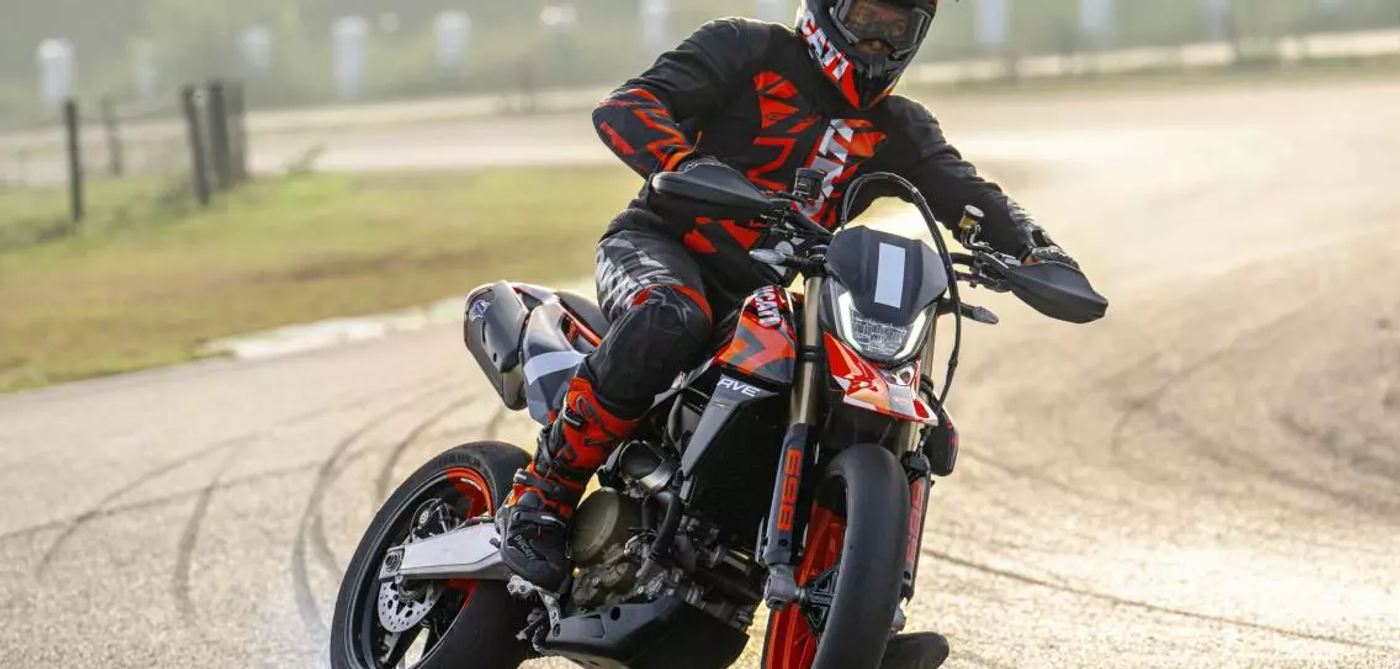 Ducati начнет продажи Hypermotard 698 в начале 2024 года