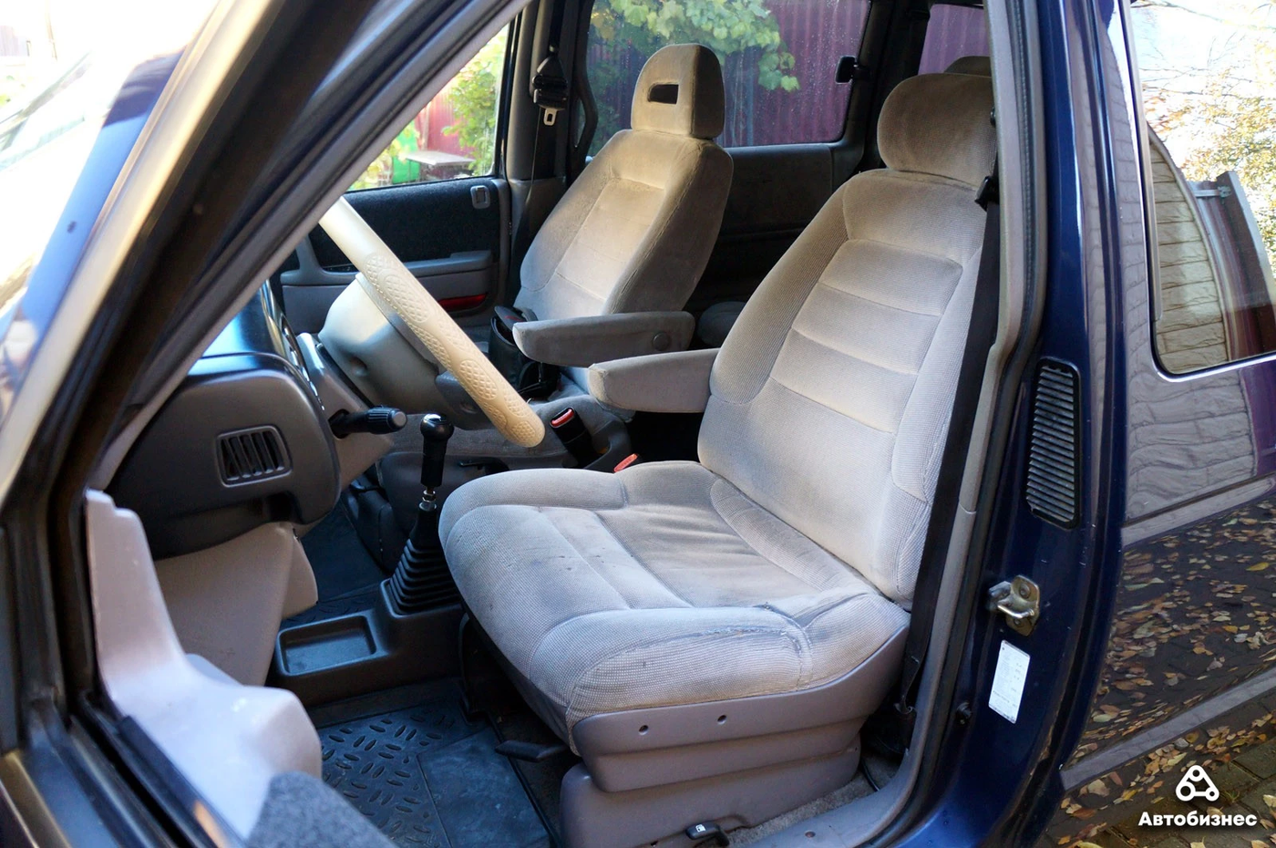 «Дешево, сердито и не жалко». Мнение владельца Chrysler Voyager II