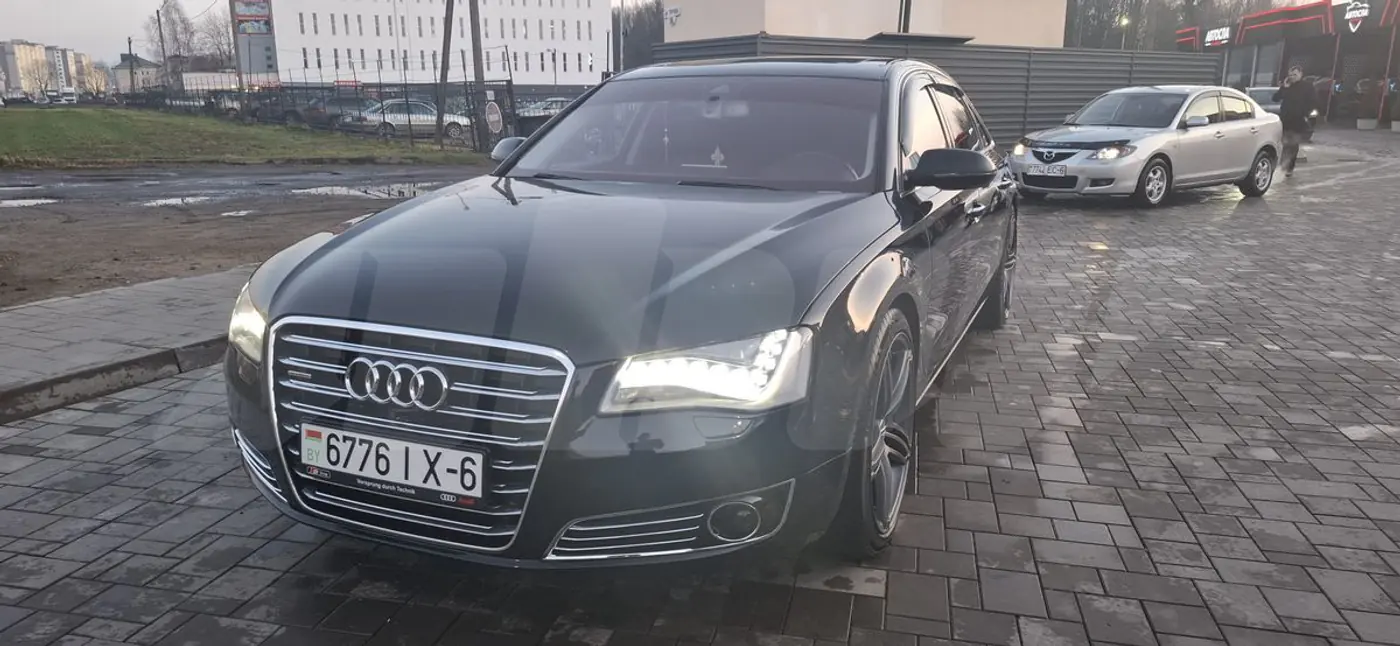 Audi A8 III (D4), 2011