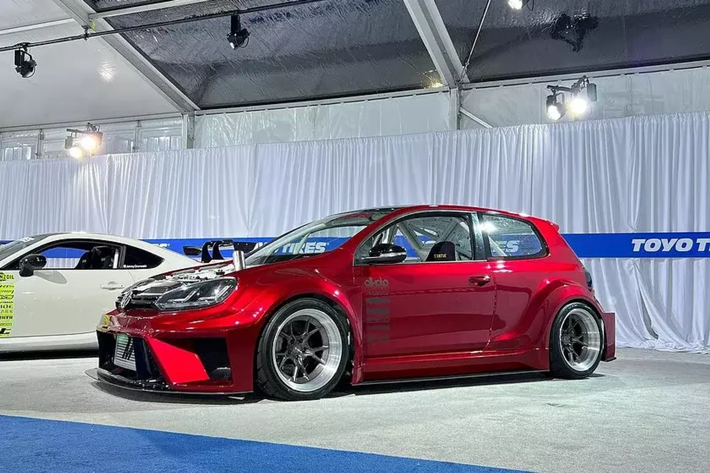Golf GTI с уникальным обвесом стал звездой SEMA 2023