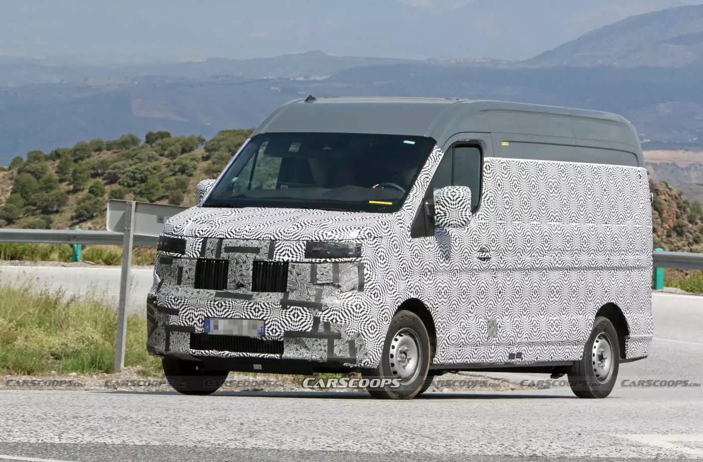 Новый Renault Master: более изящный, но все же квадратный