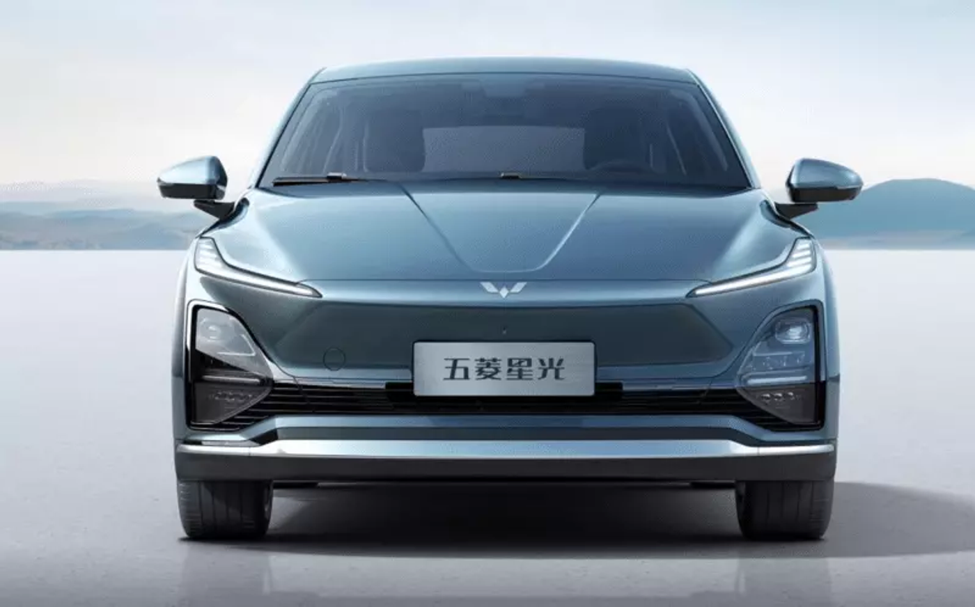 Wuling Starlight: новый седан с экологическим приводом