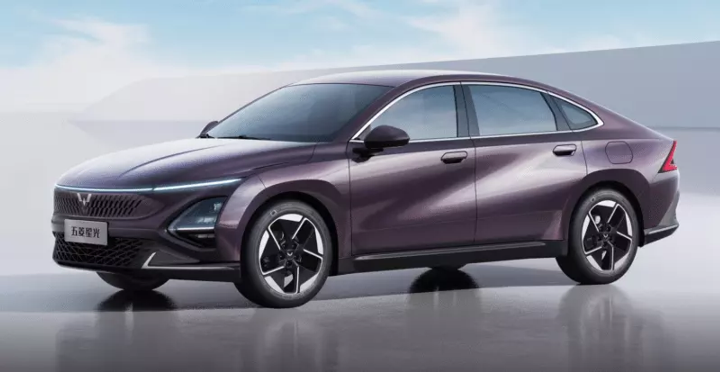 Wuling Starlight: новый седан с экологическим приводом