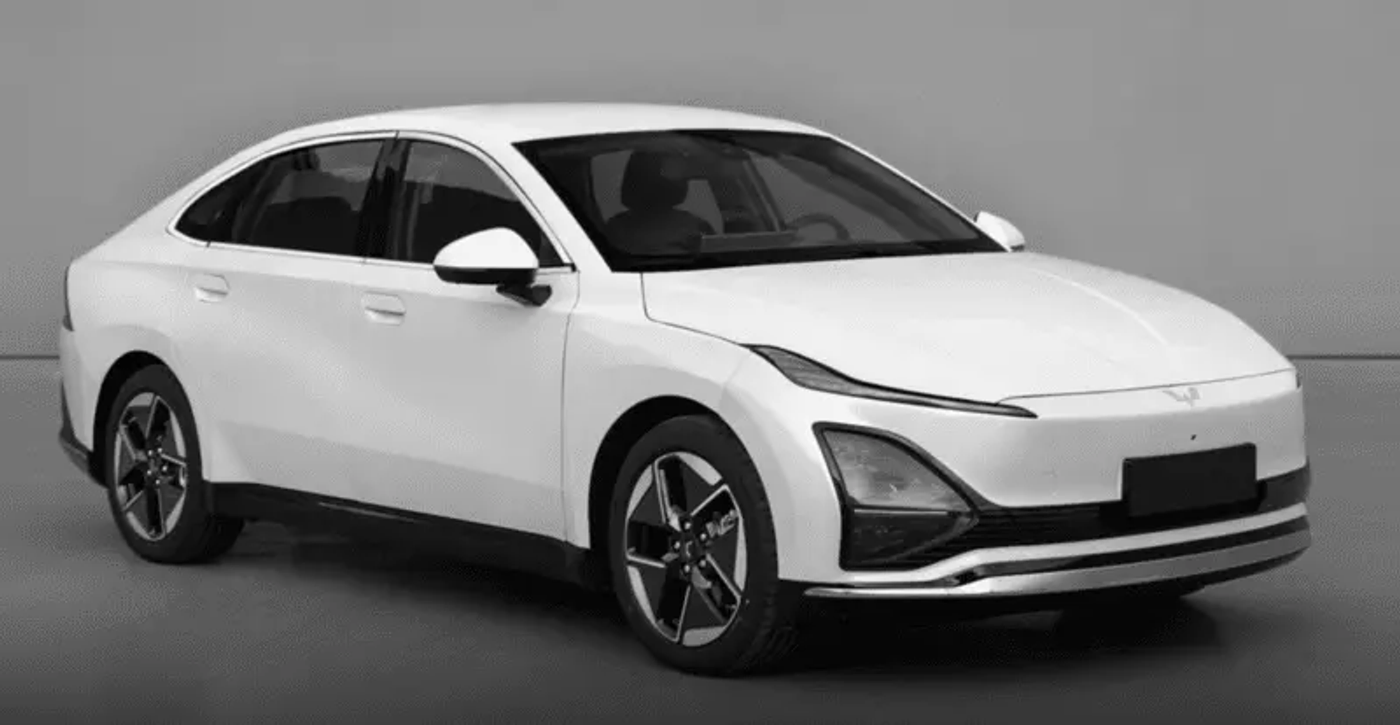 Wuling Starlight: новый седан с экологическим приводом