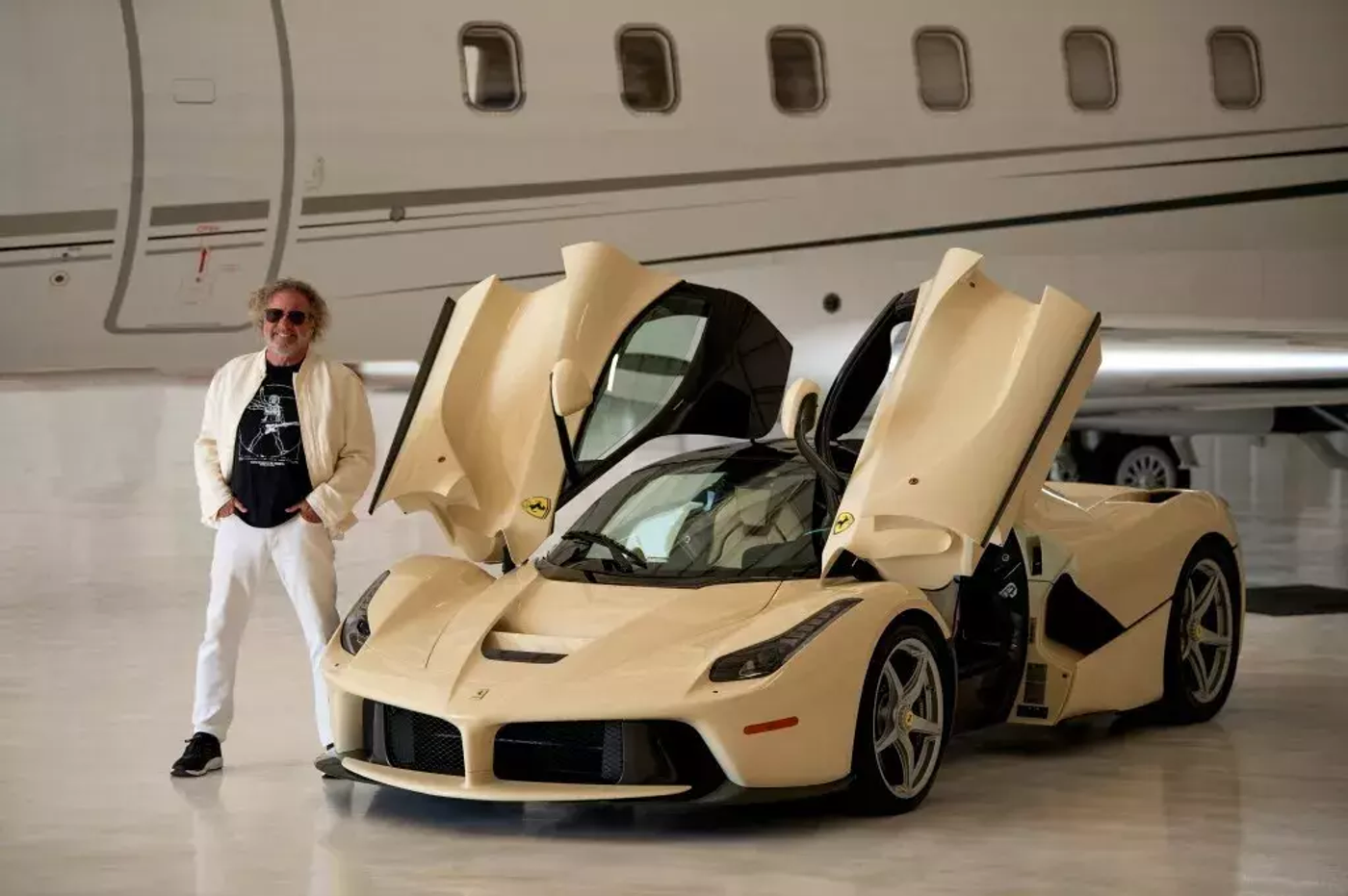 Уникальный Ferrari 2015 года выпуска выставлен на аукцион