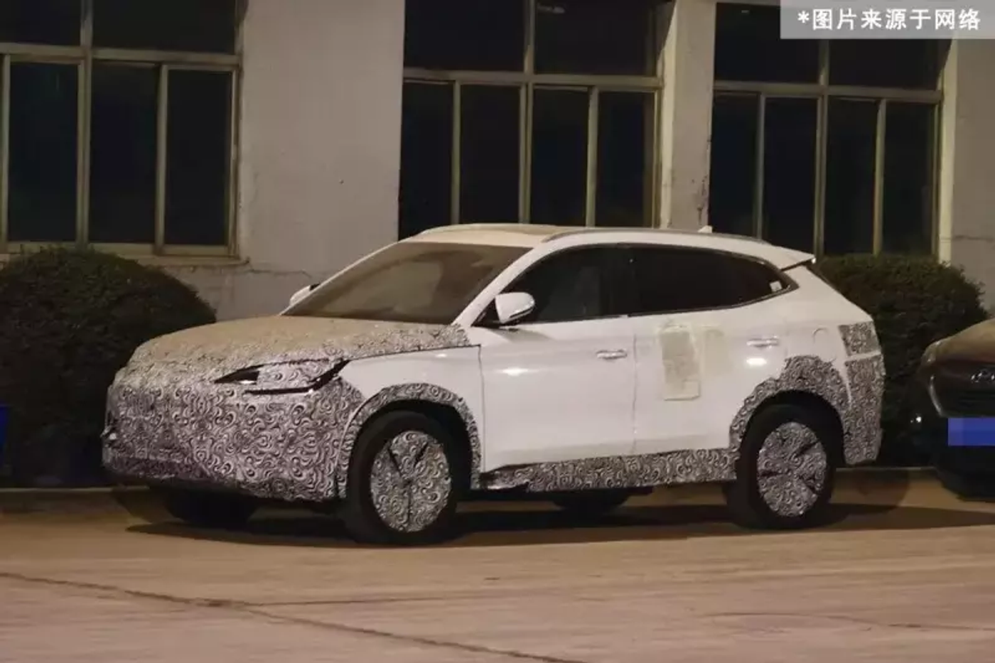 BYD представит новый электромобиль Sea Lion 07