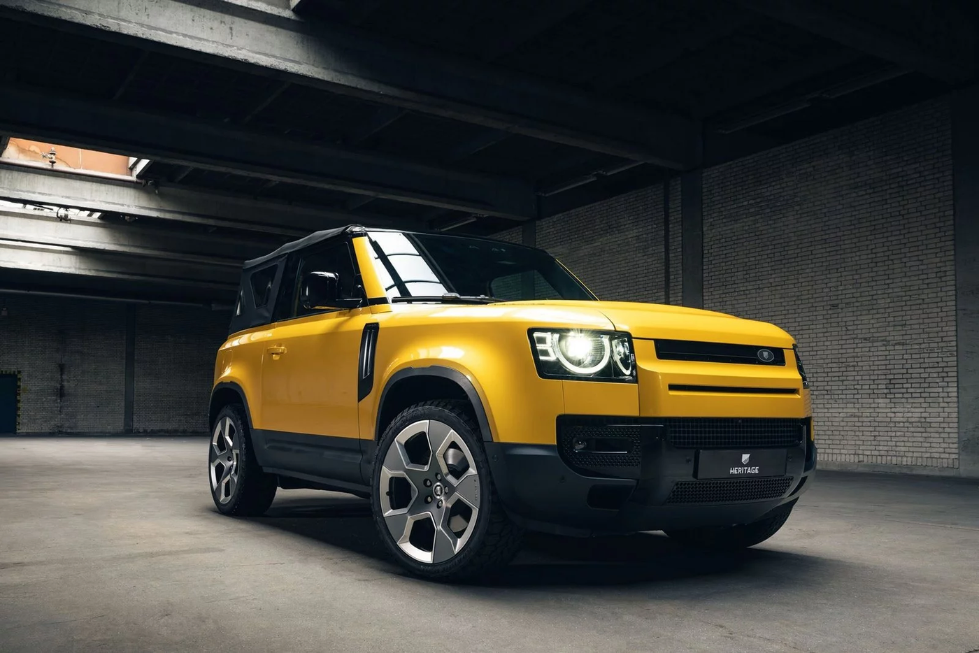 Defender по-голландски: внедорожник Land Rover стал кабриолетом