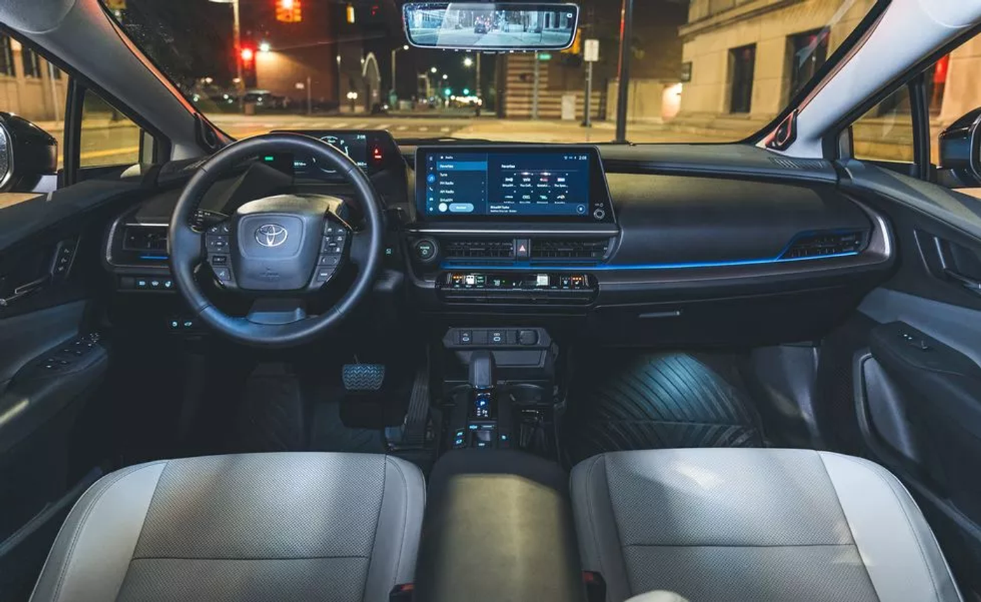 Сравниваем гибриды Toyota: Prius против Prius Prime