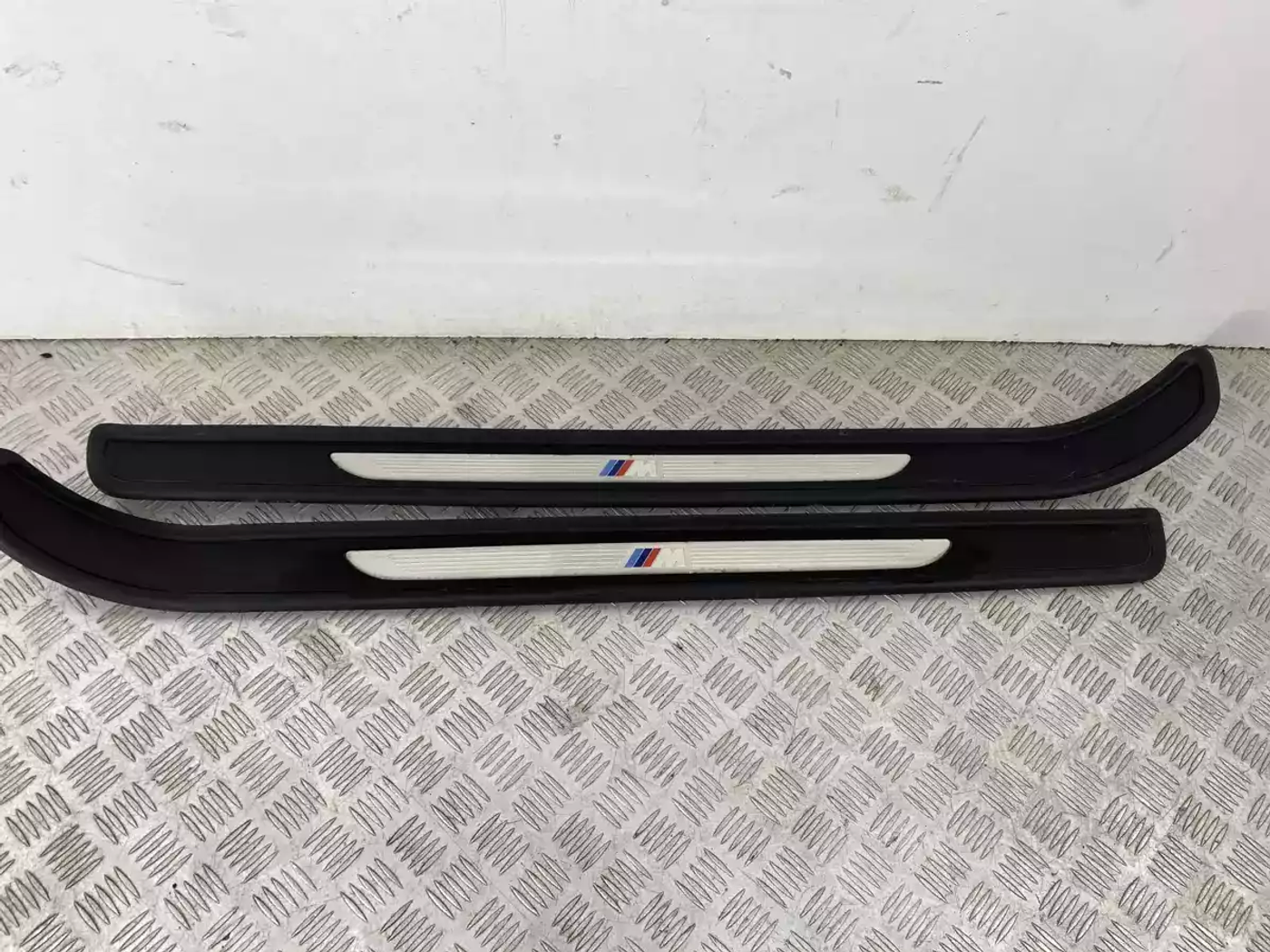 Накладка к BMW 3 series 2007