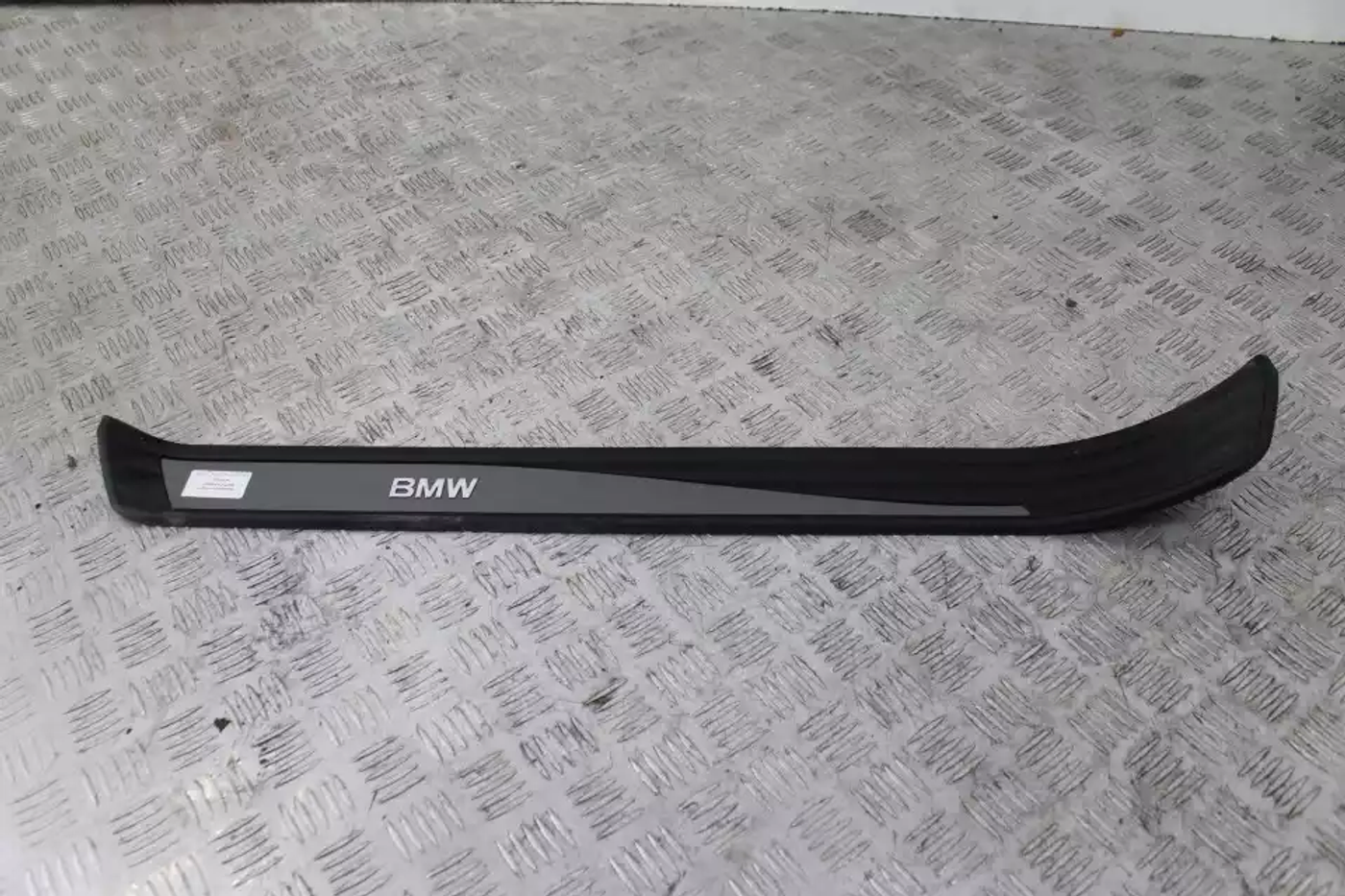 Накладка к BMW  2004