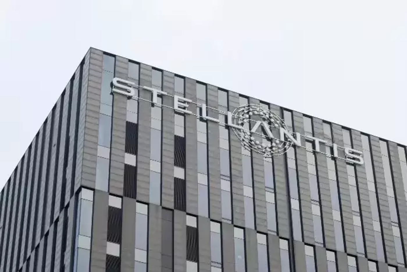 Stellantis представила доказательства эффективности правительству Мелони