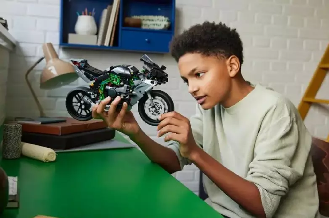 LEGO выпустила модель Kawasaki H2 в масштабе 1:8