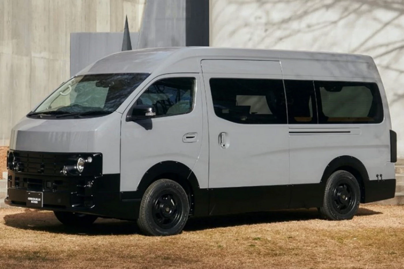 Из Nissan Caravan сделали роскошный автокемпер