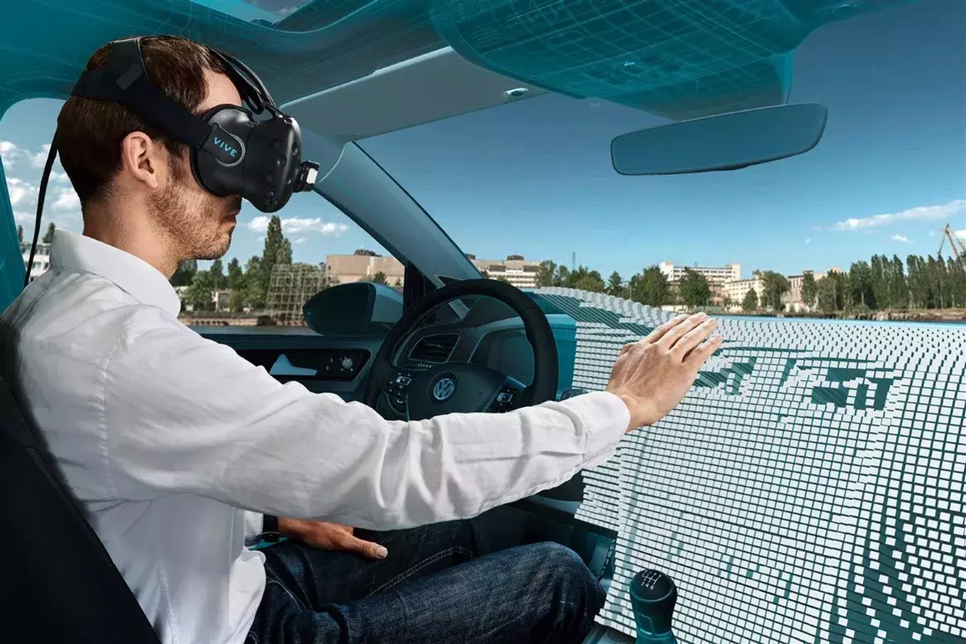 Владельцы Tesla управляют автомобилем с гарнитуры Apple Vision Pro