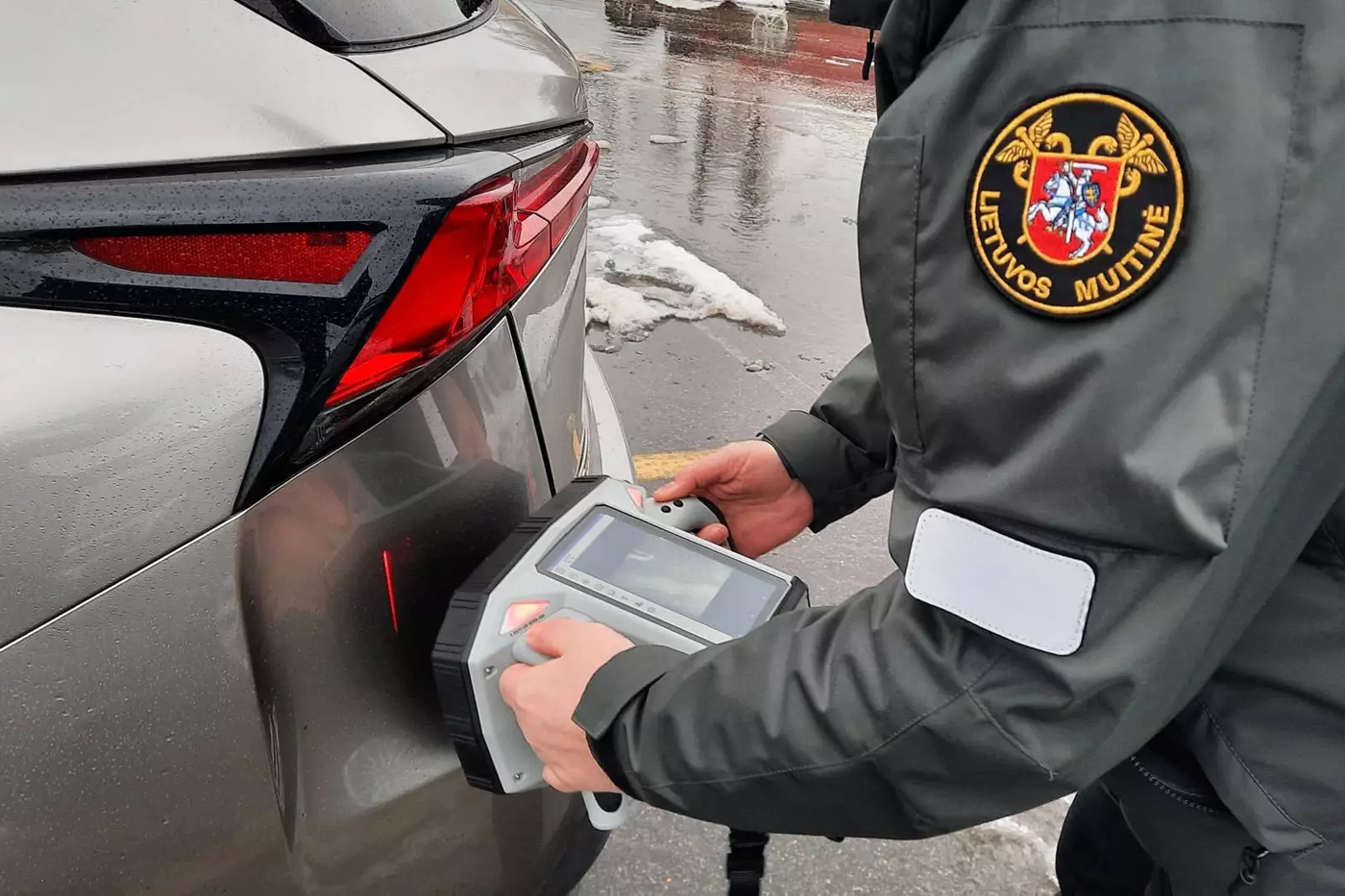Оригинально, но незаконно: в чем везут контрабанду через границу