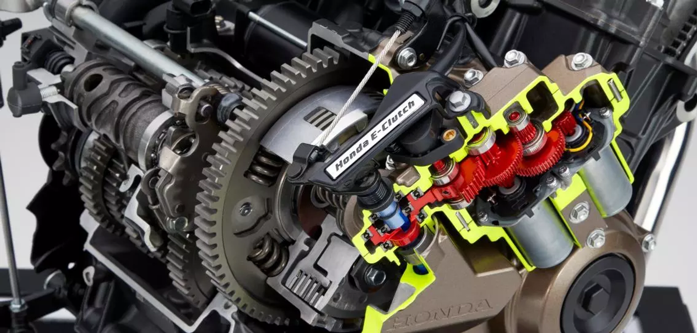Нейкеды и спортивные Honda будут еще резвее со сцеплением E-Clutch всего за $400