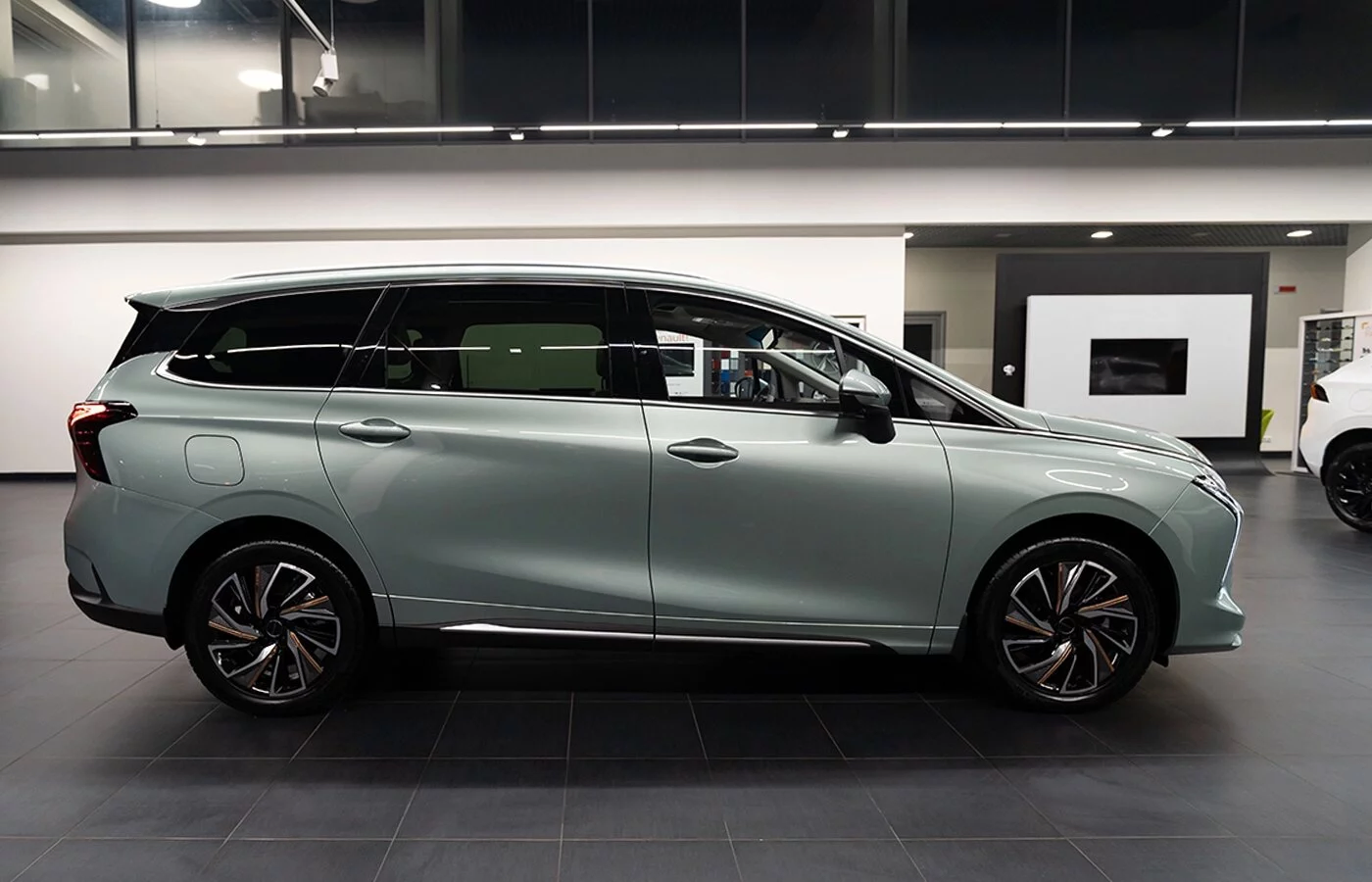 Трансформация рынка новых авто: что нас ждет в 2024 году