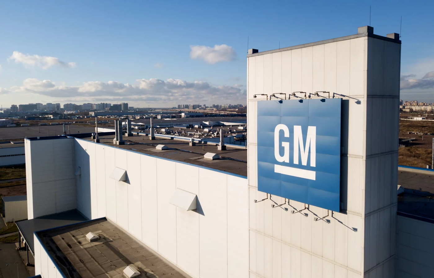 GM нанял Курта Келти, который 11 лет возглавлял команду по разработке аккумуляторов Tesla