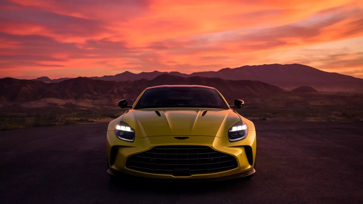 Aston Martin Vantage составит конкуренцию Porsche 911