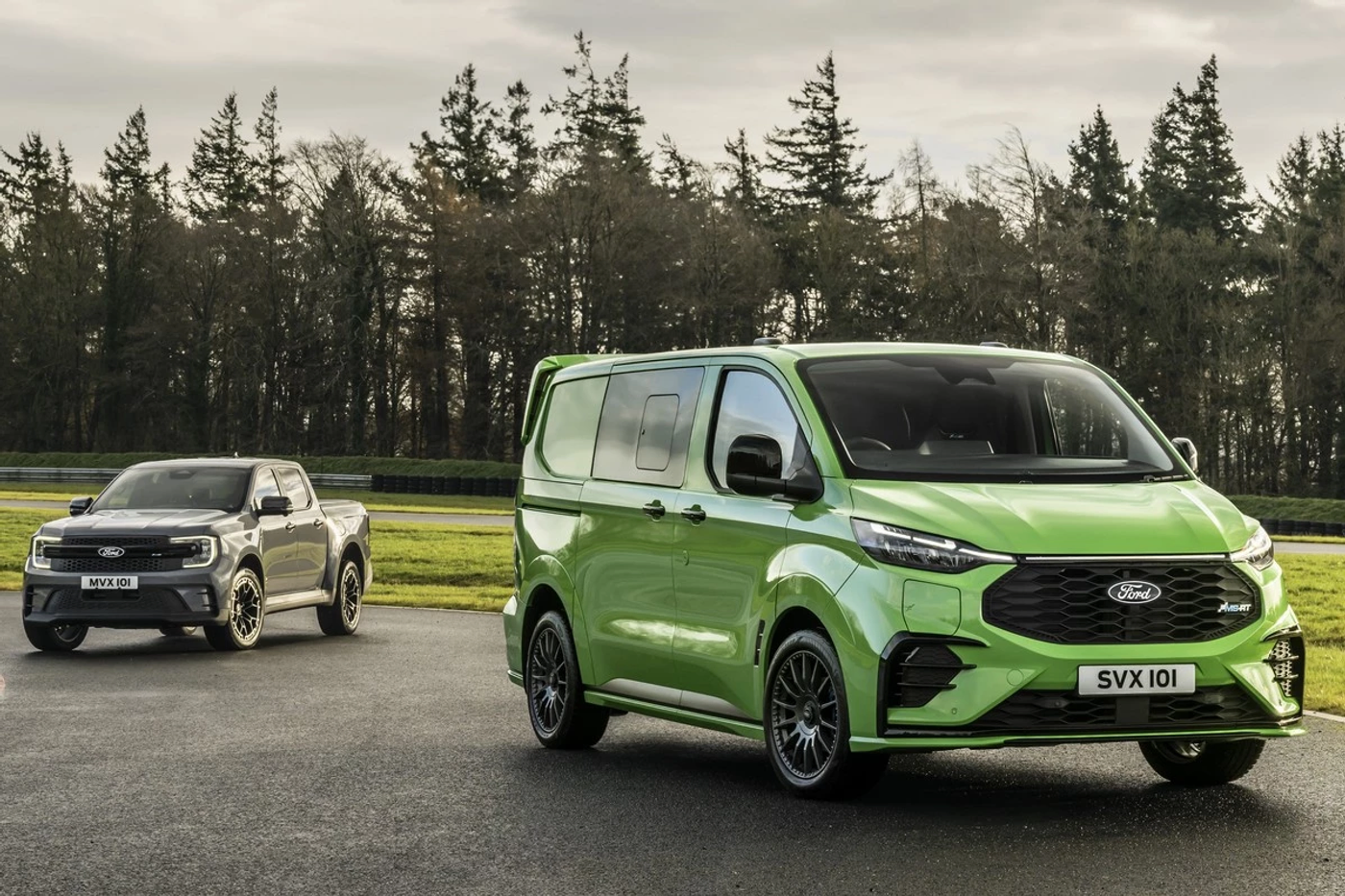 Фургон Ford Transit Custom и пикап Ranger прикинулись спорткарами