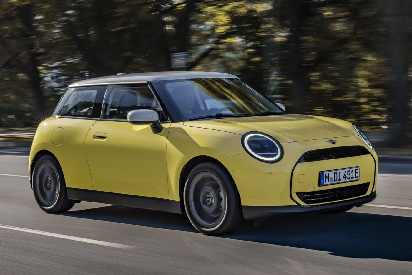 184 л.с. и до 305 км на одной зарядке: представлен базовый Mini Cooper E