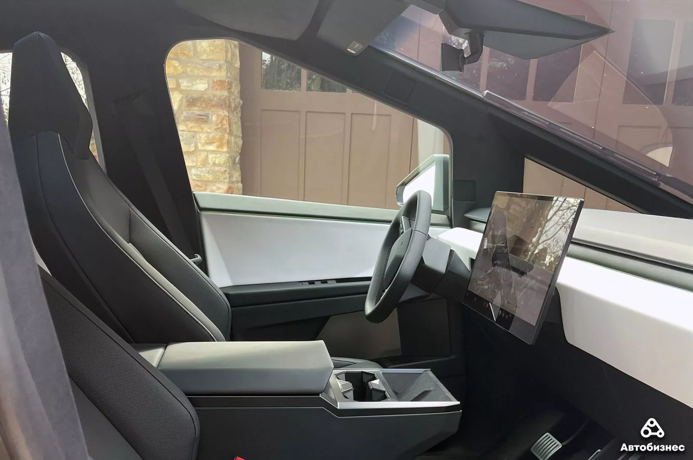 Салон Tesla Cybertruck