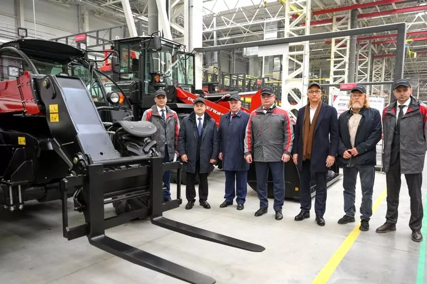Первые погрузчики «Ростсельмаш» официально представят уже в мае