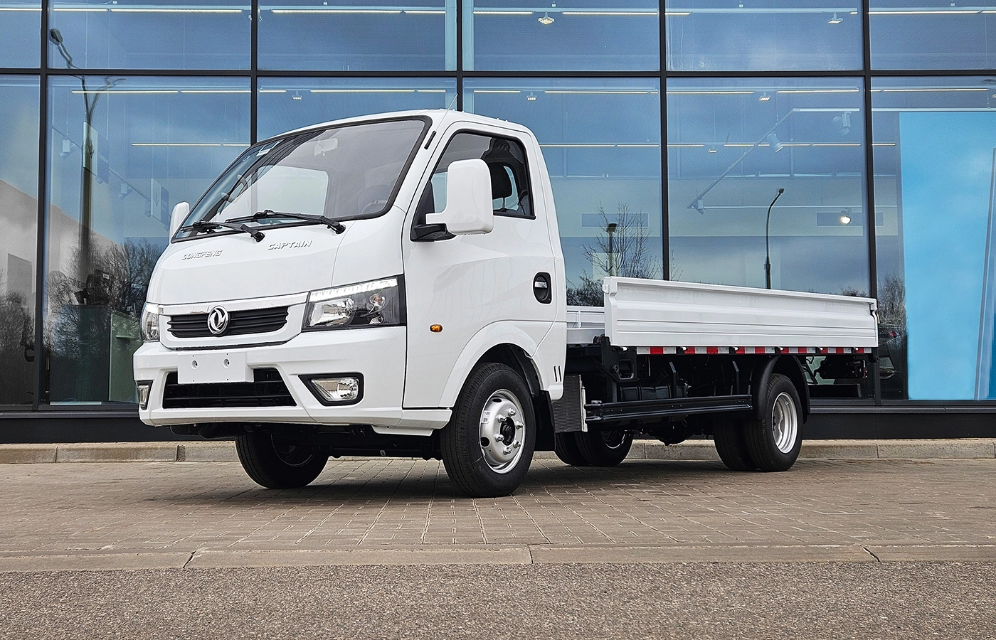 В Беларуси стартовали продажи коммерческих автомобилей Dongfeng Captain