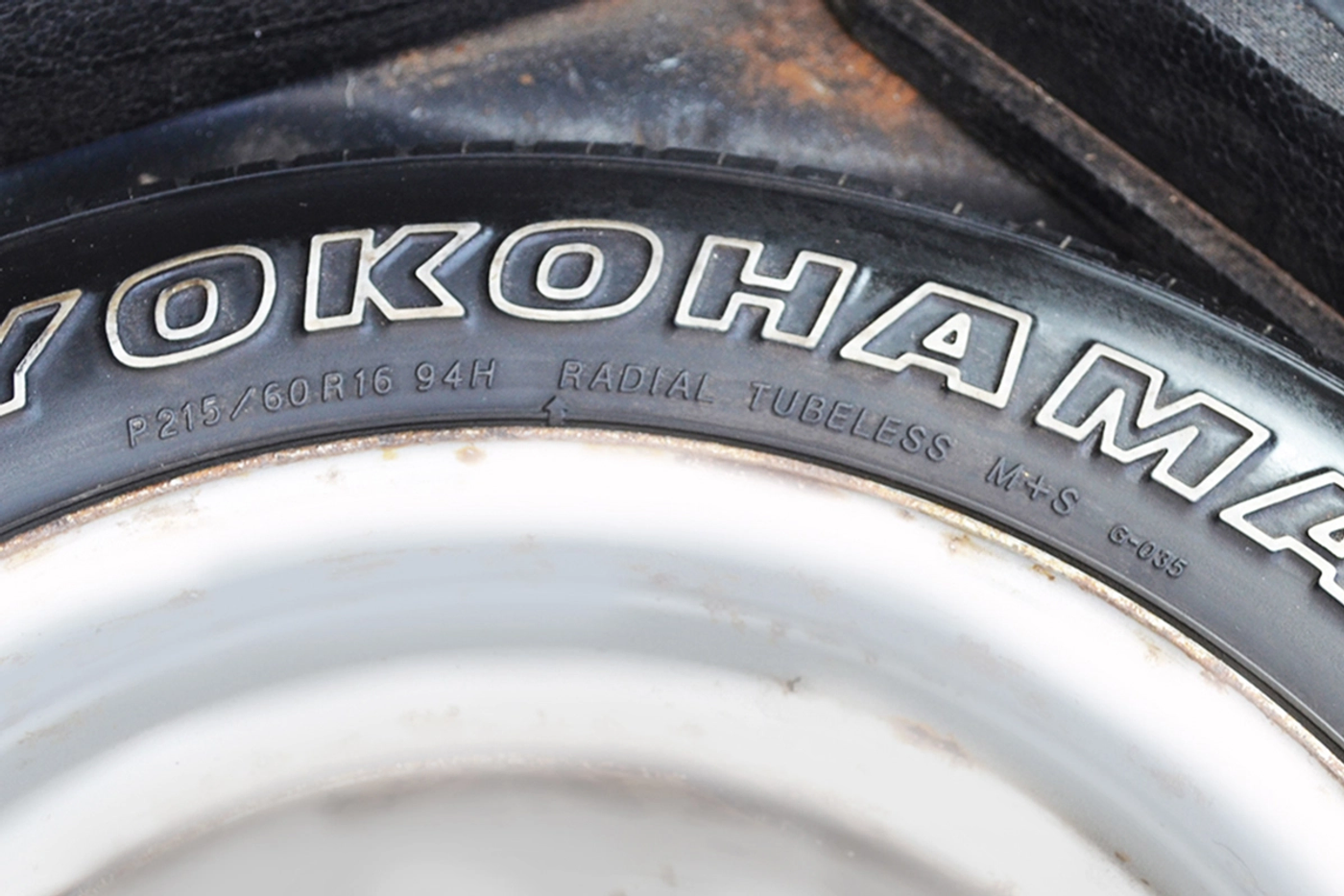 Yokohama Geolandar H/T 215 60 R16 94H M+S