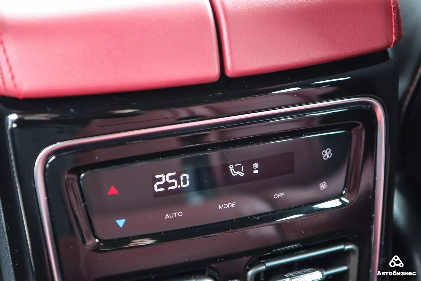 Пять лучше, чем семь: тест-драйв кроссовера Jetour X70 Plus